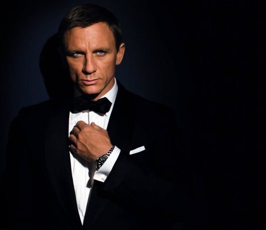 Este timpul sa purtati codul vestimentar cravata neagra ca James Bond