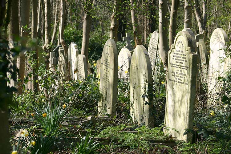 Cimitirul Highgate (Londra, Marea Britanie)